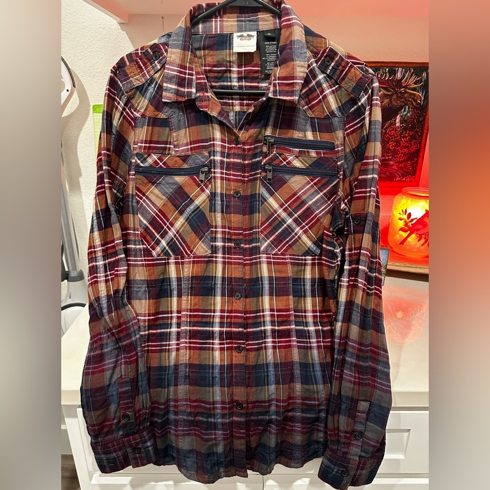 Harley Davidson HD Women’s Dip Dyed Crinkle Look Convertible Plaid Woven Shirt